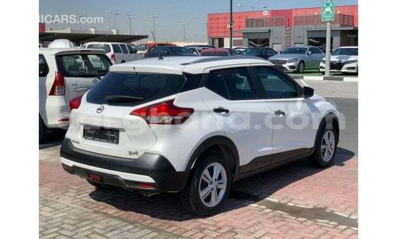 Ra Imported Nissan Evalia funfun Ọkọ̀ akẹ́rù ńlá in Import - Dubai ni Ashanti Ra Imported Nissan Evalia funfun Ọkọ̀ akẹ́rù ńlá in Import - Dubai ni Ashanti