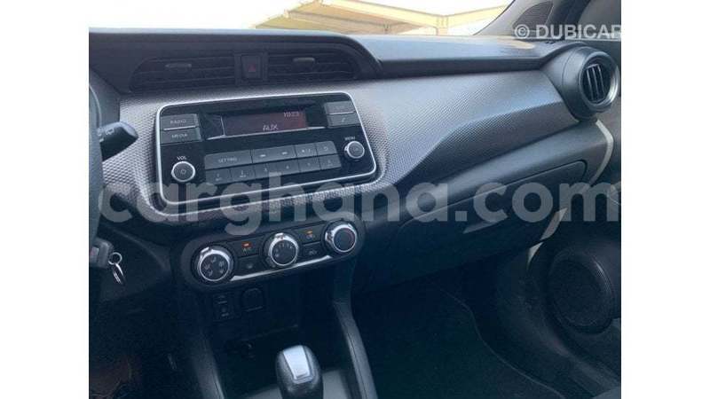 Big with watermark nissan evalia ashanti import dubai 54305