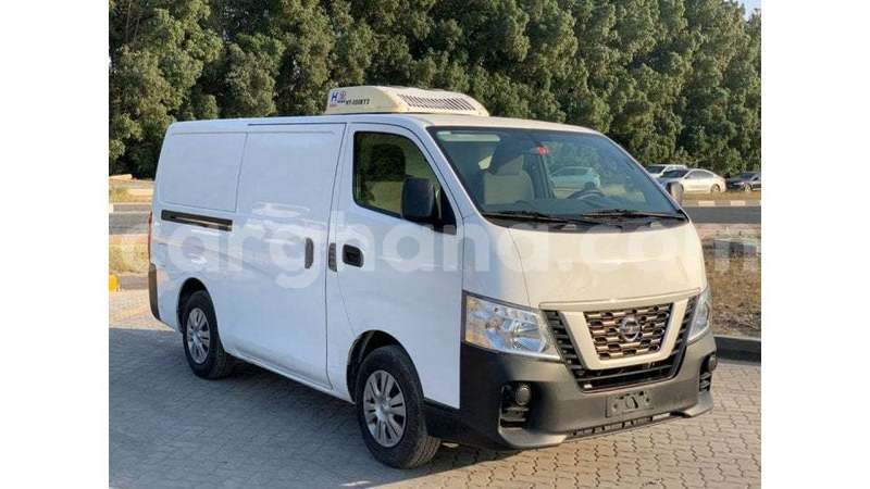 Big with watermark nissan urvan ashanti import dubai 54307