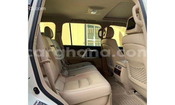 Ra Imported Toyota Land Cruiser funfun Ọkọ̀ in Import - Dubai ni Ashanti Ra Imported Toyota Land Cruiser funfun Ọkọ̀ in Import - Dubai ni Ashanti