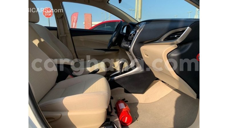 Big with watermark toyota yaris ashanti import dubai 54325