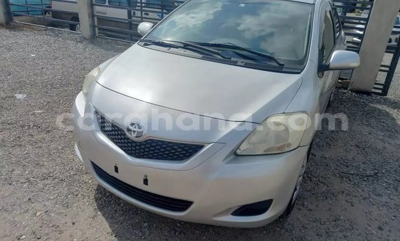 Sayi Na hannu Toyota Belta Azurfa Mota in Accra a Greater Accra Sayi Na hannu Toyota Belta Azurfa Mota in Accra a Greater Accra