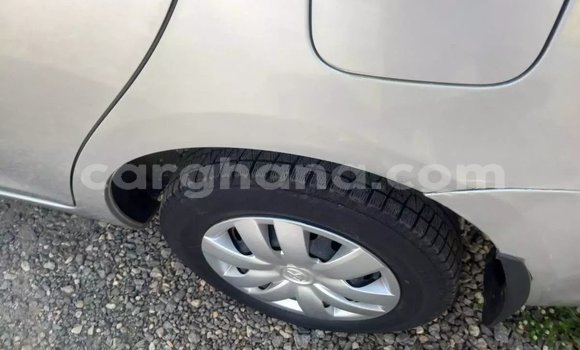 Sayi Na hannu Toyota Belta Azurfa Mota in Accra a Greater Accra Sayi Na hannu Toyota Belta Azurfa Mota in Accra a Greater Accra