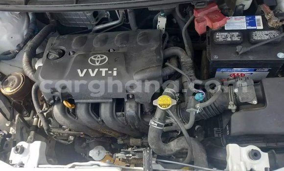 Sayi Na hannu Toyota Yaris White Mota in Accra a Greater Accra Sayi Na hannu Toyota Yaris White Mota in Accra a Greater Accra