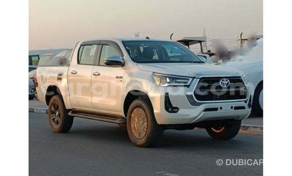 Ra Imported Toyota Hilux funfun Ọkọ̀ in Import - Dubai ni Ashanti Ra Imported Toyota Hilux funfun Ọkọ̀ in Import - Dubai ni Ashanti