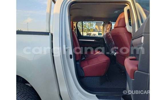Ra Imported Toyota Hilux funfun Ọkọ̀ in Import - Dubai ni Ashanti Ra Imported Toyota Hilux funfun Ọkọ̀ in Import - Dubai ni Ashanti