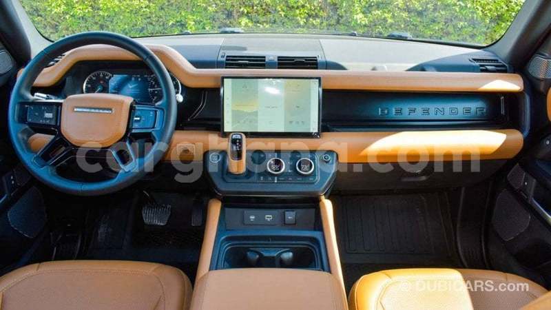 Big with watermark land rover discovery ashanti import dubai 54367