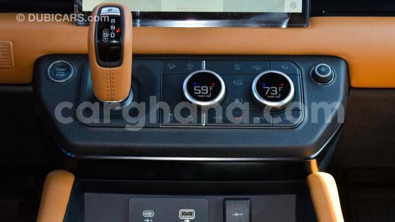 Big with watermark land rover discovery ashanti import dubai 54367