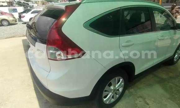 Sayi Na hannu Honda CR–V White Mota in Accra a Greater Accra Sayi Na hannu Honda CR–V White Mota in Accra a Greater Accra