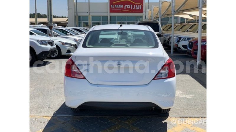 Big with watermark nissan sunny ashanti import dubai 54380