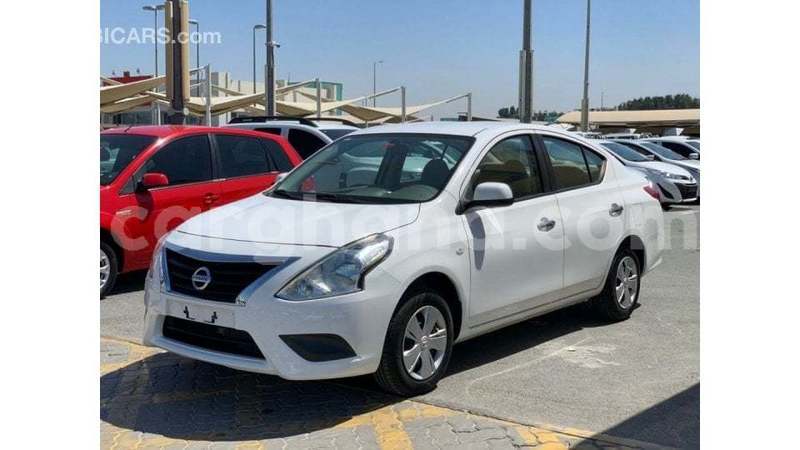 Big with watermark nissan sunny ashanti import dubai 54382