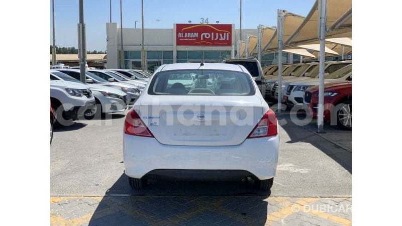 Big with watermark nissan sunny ashanti import dubai 54382