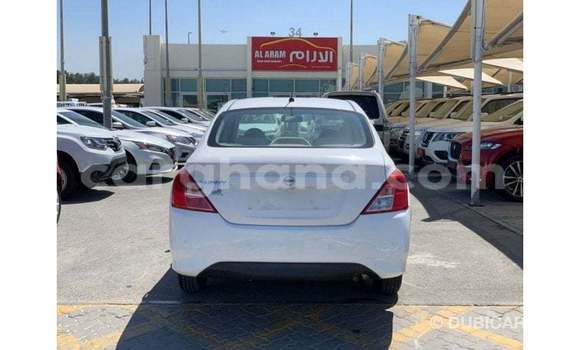 Ra Imported Nissan Sunny funfun Ọkọ̀ in Import - Dubai ni Ashanti Ra Imported Nissan Sunny funfun Ọkọ̀ in Import - Dubai ni Ashanti