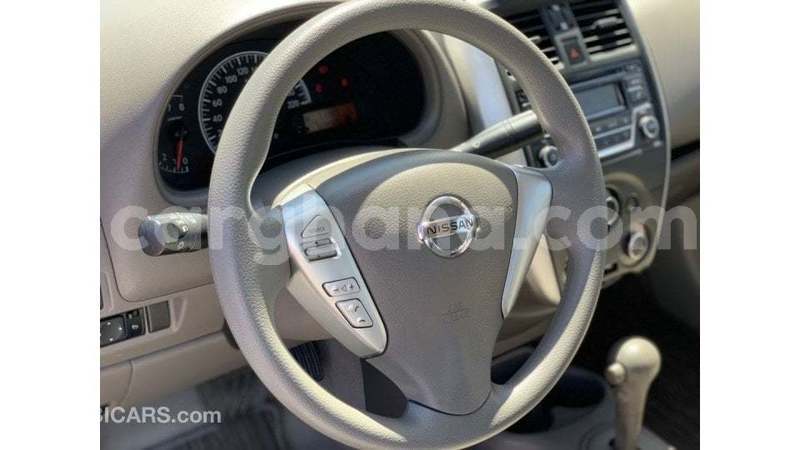 Big with watermark nissan sunny ashanti import dubai 54382