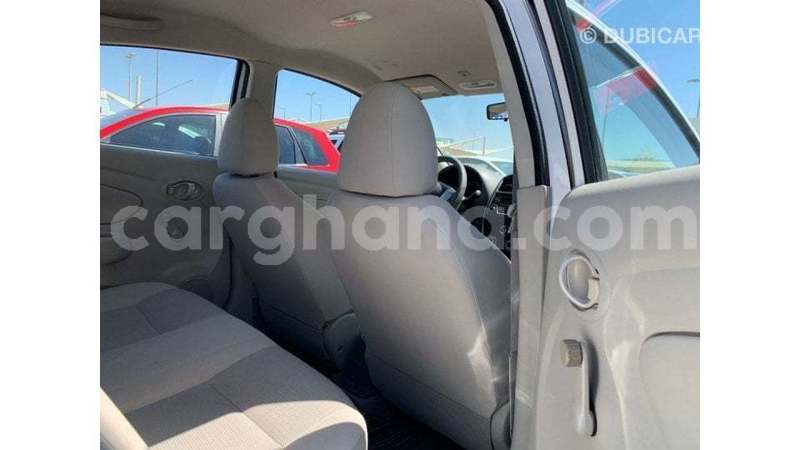 Big with watermark nissan sunny ashanti import dubai 54382