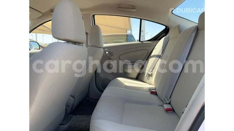 Big with watermark nissan sunny ashanti import dubai 54382