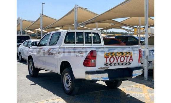 Ra Imported Toyota Hilux funfun Ọkọ̀ in Import - Dubai ni Ashanti Ra Imported Toyota Hilux funfun Ọkọ̀ in Import - Dubai ni Ashanti