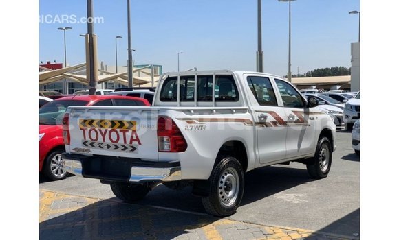 Ra Imported Toyota Hilux funfun Ọkọ̀ in Import - Dubai ni Ashanti Ra Imported Toyota Hilux funfun Ọkọ̀ in Import - Dubai ni Ashanti