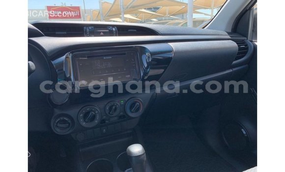 Ra Imported Toyota Hilux funfun Ọkọ̀ in Import - Dubai ni Ashanti Ra Imported Toyota Hilux funfun Ọkọ̀ in Import - Dubai ni Ashanti