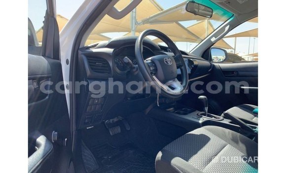 Ra Imported Toyota Hilux funfun Ọkọ̀ in Import - Dubai ni Ashanti Ra Imported Toyota Hilux funfun Ọkọ̀ in Import - Dubai ni Ashanti
