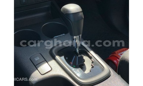 Ra Imported Toyota Hilux funfun Ọkọ̀ in Import - Dubai ni Ashanti Ra Imported Toyota Hilux funfun Ọkọ̀ in Import - Dubai ni Ashanti