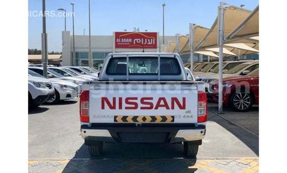 Ra Imported Nissan Navara funfun Ọkọ̀ in Import - Dubai ni Ashanti Ra Imported Nissan Navara funfun Ọkọ̀ in Import - Dubai ni Ashanti