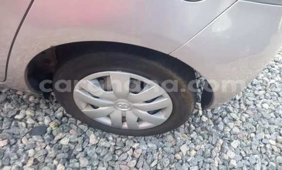 Sayi Na hannu Toyota Vitz Azurfa Mota in Accra a Greater Accra Sayi Na hannu Toyota Vitz Azurfa Mota in Accra a Greater Accra