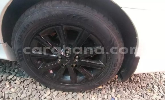 Sayi Na hannu Toyota Camry White Mota in Accra a Greater Accra Sayi Na hannu Toyota Camry White Mota in Accra a Greater Accra