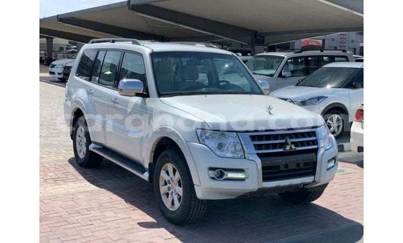 Sayi Imported Mitsubishi Pajero White Mota in Import - Dubai a Ashanti Sayi Imported Mitsubishi Pajero White Mota in Import - Dubai a Ashanti