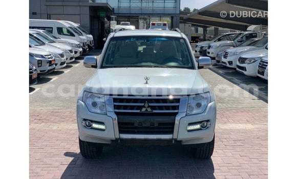Sayi Imported Mitsubishi Pajero White Mota in Import - Dubai a Ashanti Sayi Imported Mitsubishi Pajero White Mota in Import - Dubai a Ashanti