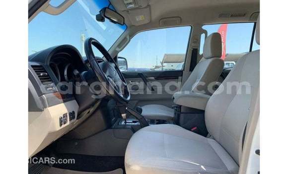 Sayi Imported Mitsubishi Pajero White Mota in Import - Dubai a Ashanti Sayi Imported Mitsubishi Pajero White Mota in Import - Dubai a Ashanti