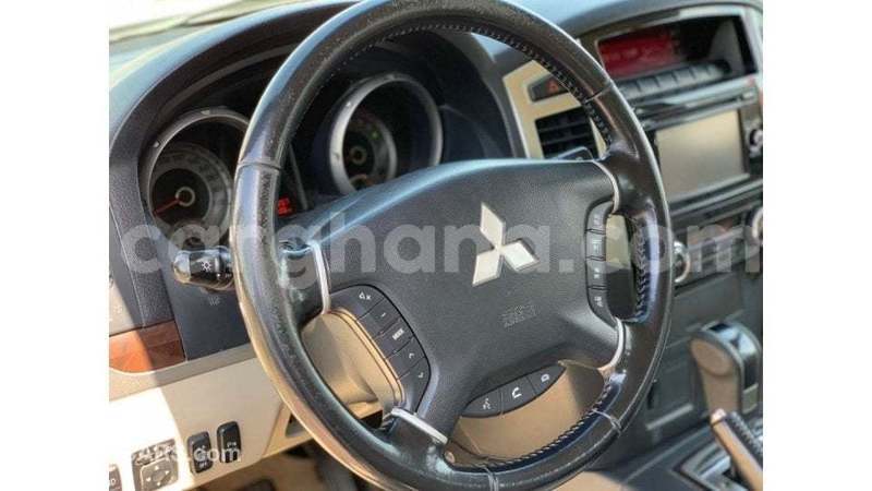 Big with watermark mitsubishi pajero ashanti import dubai 54411