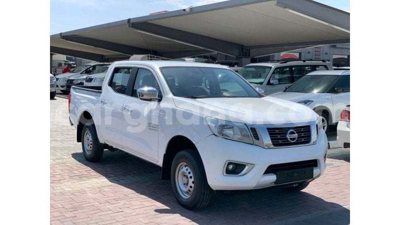 Big with watermark nissan navara ashanti import dubai 54414