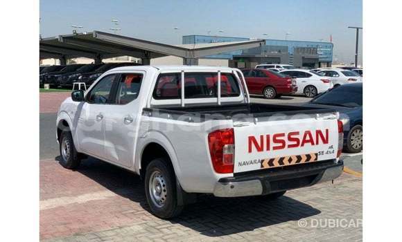 Sayi Imported Nissan Navara White Mota in Import - Dubai a Ashanti Sayi Imported Nissan Navara White Mota in Import - Dubai a Ashanti