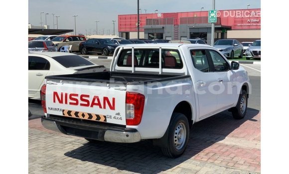 Sayi Imported Nissan Navara White Mota in Import - Dubai a Ashanti Sayi Imported Nissan Navara White Mota in Import - Dubai a Ashanti
