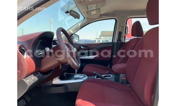 Sayi Imported Nissan Navara White Mota in Import - Dubai a Ashanti Sayi Imported Nissan Navara White Mota in Import - Dubai a Ashanti