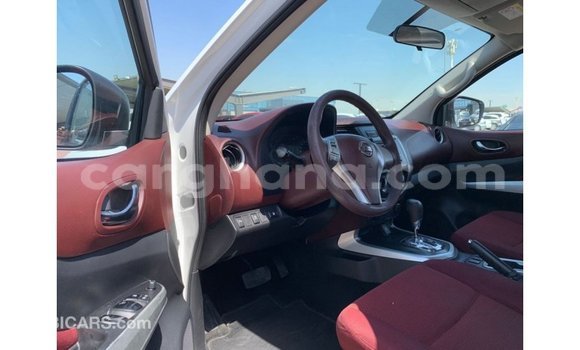 Sayi Imported Nissan Navara White Mota in Import - Dubai a Ashanti Sayi Imported Nissan Navara White Mota in Import - Dubai a Ashanti