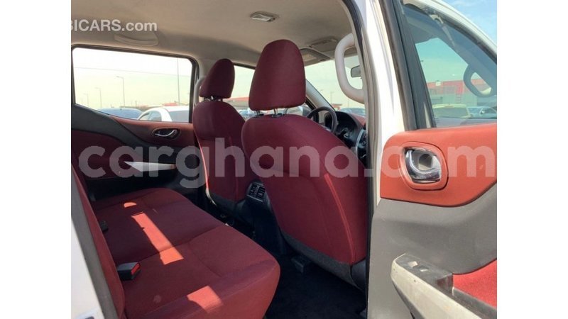 Big with watermark nissan navara ashanti import dubai 54414