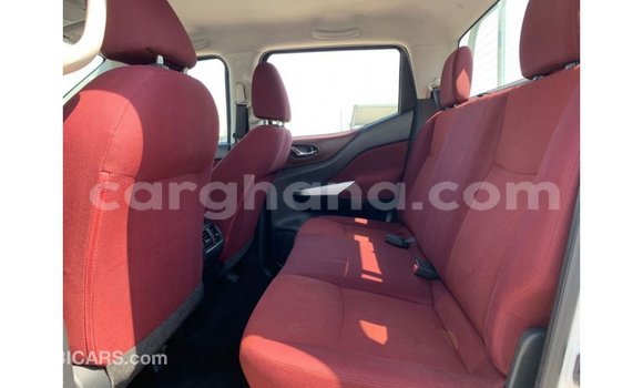 Sayi Imported Nissan Navara White Mota in Import - Dubai a Ashanti Sayi Imported Nissan Navara White Mota in Import - Dubai a Ashanti