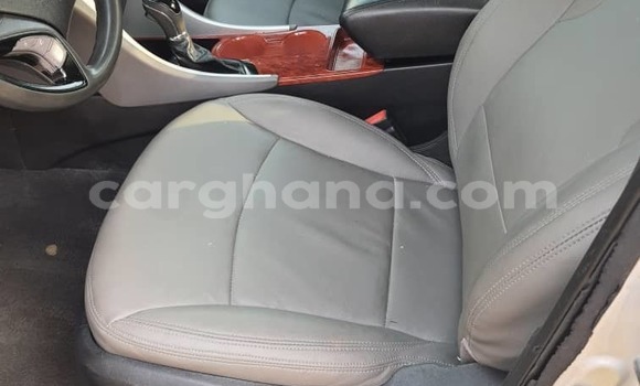 Buy Used Hyundai Sonata Silver Car in Sekondi–Takoradi Metropolitan in Western Buy Used Hyundai Sonata Silver Car in Sekondi–Takoradi Metropolitan in Western