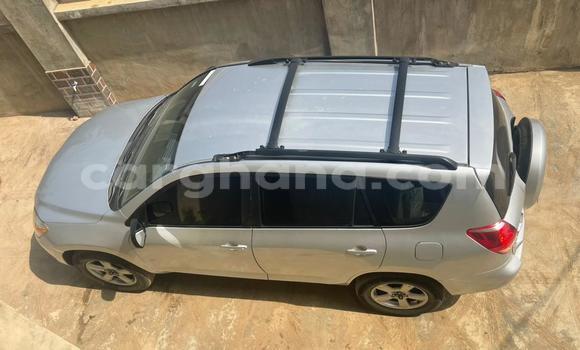 Ra Àlòkù Toyota RAV4 Silver Ọkọ̀ in Sekondi–Takoradi Metropolitan ni Oorun Ra Àlòkù Toyota RAV4 Silver Ọkọ̀ in Sekondi–Takoradi Metropolitan ni Oorun