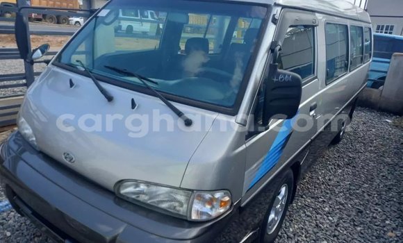 Buy Used Toyota Hiace Silver Car in Accra in Greater Accra Buy Used Toyota Hiace Silver Car in Accra in Greater Accra